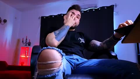 MightyAaron online show from January 13, 7:02 am