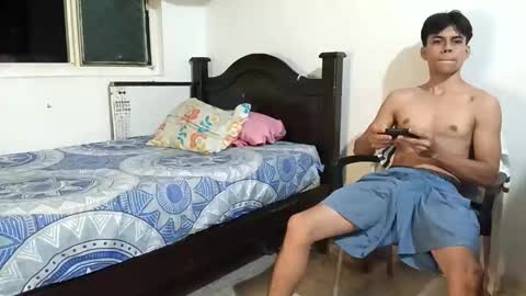 MiguelSantos online show from April 8, 8:58 am