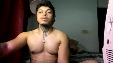 miguelvl01 online show from November 19, 7:08 am