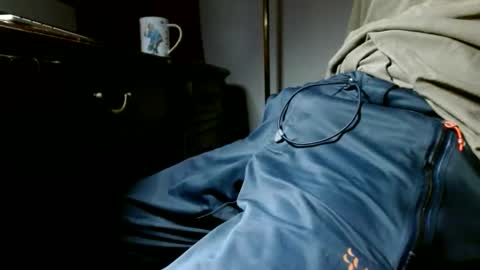 miister macky online show from April 3, 3:25 am