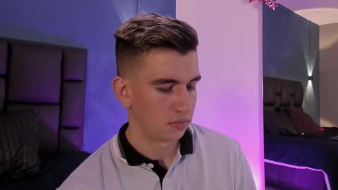 mikael online show from February 20, 3:58 am