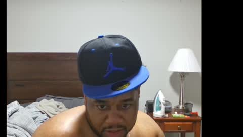 Snapshot of mike66730 chatting on February 10, 2:30 am mike66730 online show from February 10, 2:30 am