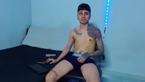 Snapshot of mike777jr chatting on February 2, 2:02 pm Mike IMDEPENDIENT MODEL online show from February 2, 2:02 pm