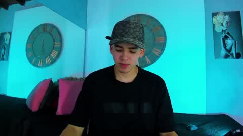 Snapshot of mike_0233 chatting on January 24, 3:32 am Mike 0233 online show from January 24, 3:32 am