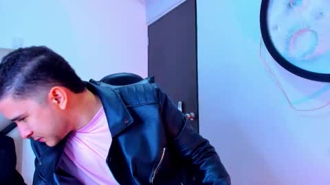 Mike  online show from November 8, 11:46 am