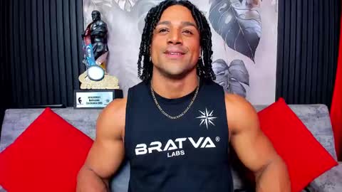 Snapshot of mike_estevess chatting on September 13, 9:49 pm online show from September 13, 9:49 pm