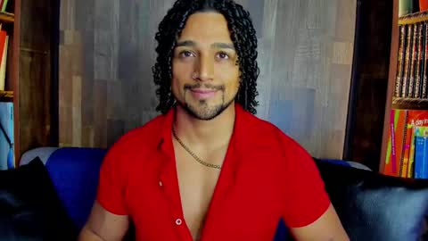 Snapshot of mike_estevess chatting on February 22, 3:12 am online show from February 22, 3:12 am