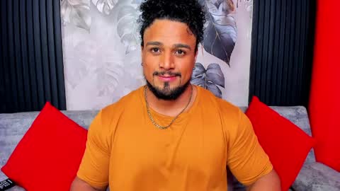   online show from April 12, 6:37 am