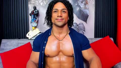 Snapshot of mike_estevess chatting on September 15, 6:31 pm online show from September 15, 6:31 pm
