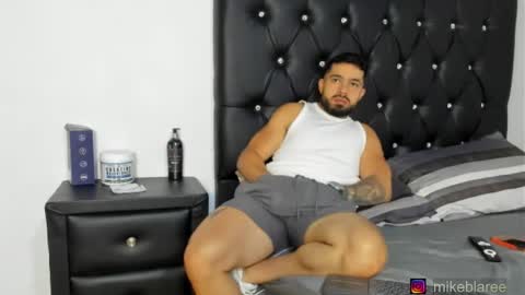 mikeblaree online show from April 19, 11:07 pm