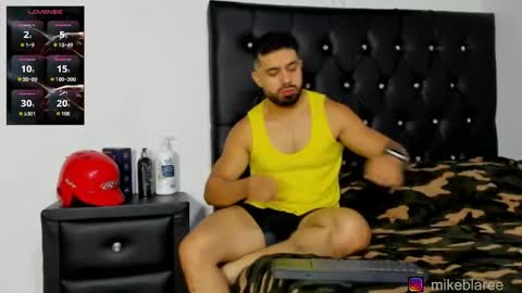 mikeblaree online show from June 4, 11:32 pm