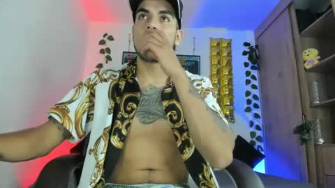 mikee_scooth online show from December 16, 12:26 am