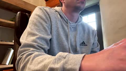 mikeydubs10 online show from April 28, 12:32 pm