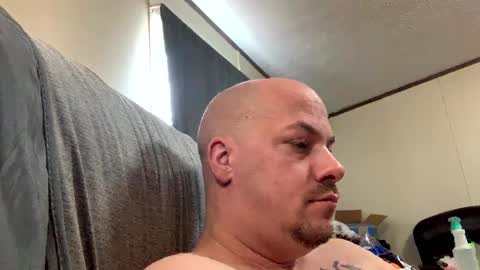 Snapshot of mikeylikesit2222 chatting on February 9, 6:05 pm mikeylikesit2222 online show from February 9, 6:05 pm