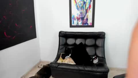 MIKKE online show from October 21, 3:26 pm