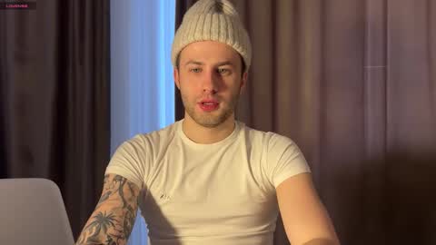 milanasugar online show from November 14, 8:05 am