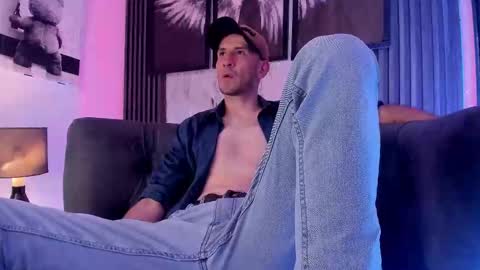 MILAN online show from March 4, 12:01 pm