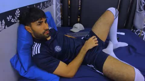 milanzaire online show from October 21, 1:09 am