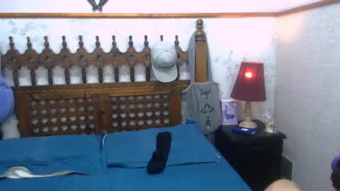 milanzaire online show from March 2, 2:19 am