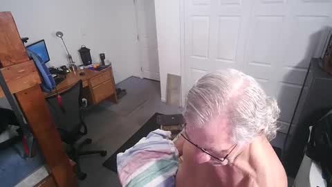 Snapshot of milehi1958 chatting on January 3, 6:03 pm Milehi1958 online show from January 3, 6:03 pm