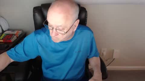 millenium0129 online show from April 25, 12:46 am