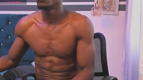 Snapshot of miltonn_jakee chatting on December 31, 7:40 pm Miltonn online show from December 31, 7:40 pm