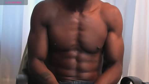 Snapshot of miltonn_jakee chatting on January 12, 4:18 pm Miltonn online show from January 12, 4:18 pm