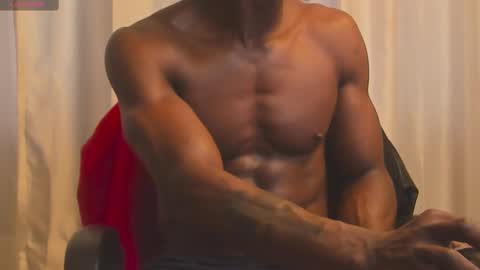 Snapshot of miltonn_jakee chatting on February 9, 10:21 pm Miltonn online show from February 9, 10:21 pm