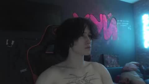 Max online show from September 18, 1:07 am