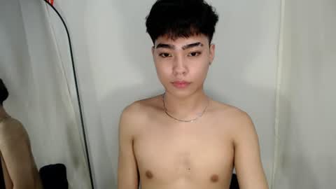mingkla_man online show from July 22, 3:04 pm