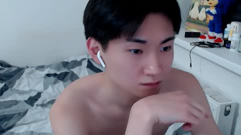              online show from May 1, 9:39 pm