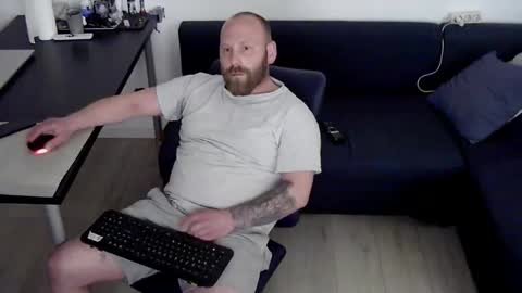 misio666 online show from April 10, 5:20 pm