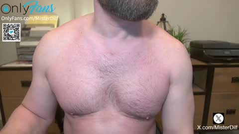 Snapshot of mister_dilf chatting on January 10, 4:09 pm MISTER DILF online show from January 10, 4:09 pm