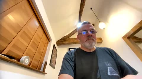 Misterblivs online show from December 19, 8:34 am