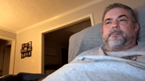 misterbret online show from February 9, 6:33 am