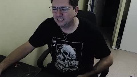 mistercoeur online show from December 7, 8:22 am