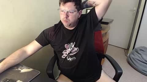 mistercoeur online show from February 12, 8:06 am