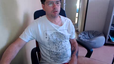 mistercoeur online show from June 13, 6:55 am