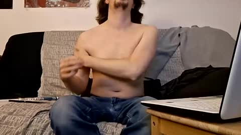 Snapshot of misterice93 chatting on February 13, 9:50 pm MrWhite08 online show from February 13, 9:50 pm