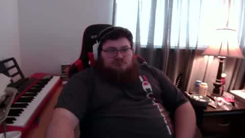 Snapshot of mistermac935 chatting on February 10, 7:49 pm mistermac935 online show from February 10, 7:49 pm