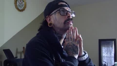     online show from December 1, 4:54 pm