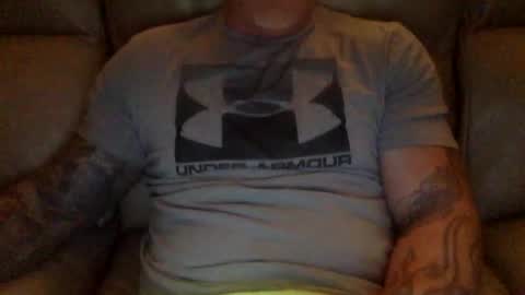 Snapshot of mjg175 chatting on December 14, 11:39 am SexyRed online show from December 14, 11:39 am