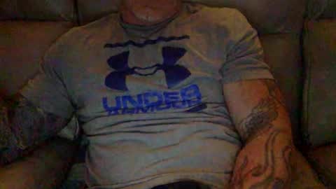Snapshot of mjg175 chatting on January 31, 10:42 pm SexyRed online show from January 31, 10:42 pm