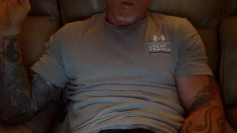 Snapshot of mjg175 chatting on February 8, 12:06 pm SexyRed online show from February 8, 12:06 pm