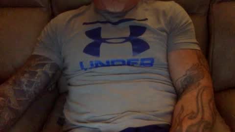 Snapshot of mjg175 chatting on December 29, 5:44 pm SexyRed online show from December 29, 5:44 pm