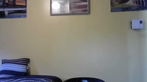 mark online show from April 24, 11:18 pm