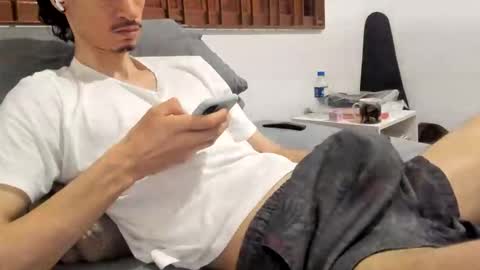 DigBreed online show from April 15, 12:49 pm