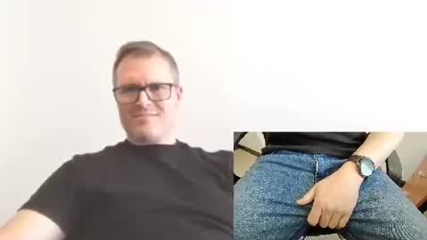 Moe online show from September 12, 6:41 pm