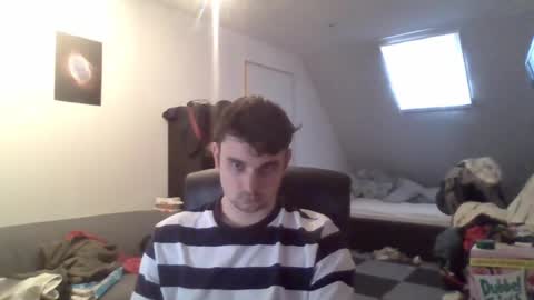 moistbreadstick online show from June 15, 4:54 pm