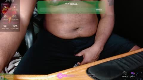Snapshot of moneyshotxxx90 chatting on January 7, 6:06 am MoneyshotXXX online show from January 7, 6:06 am